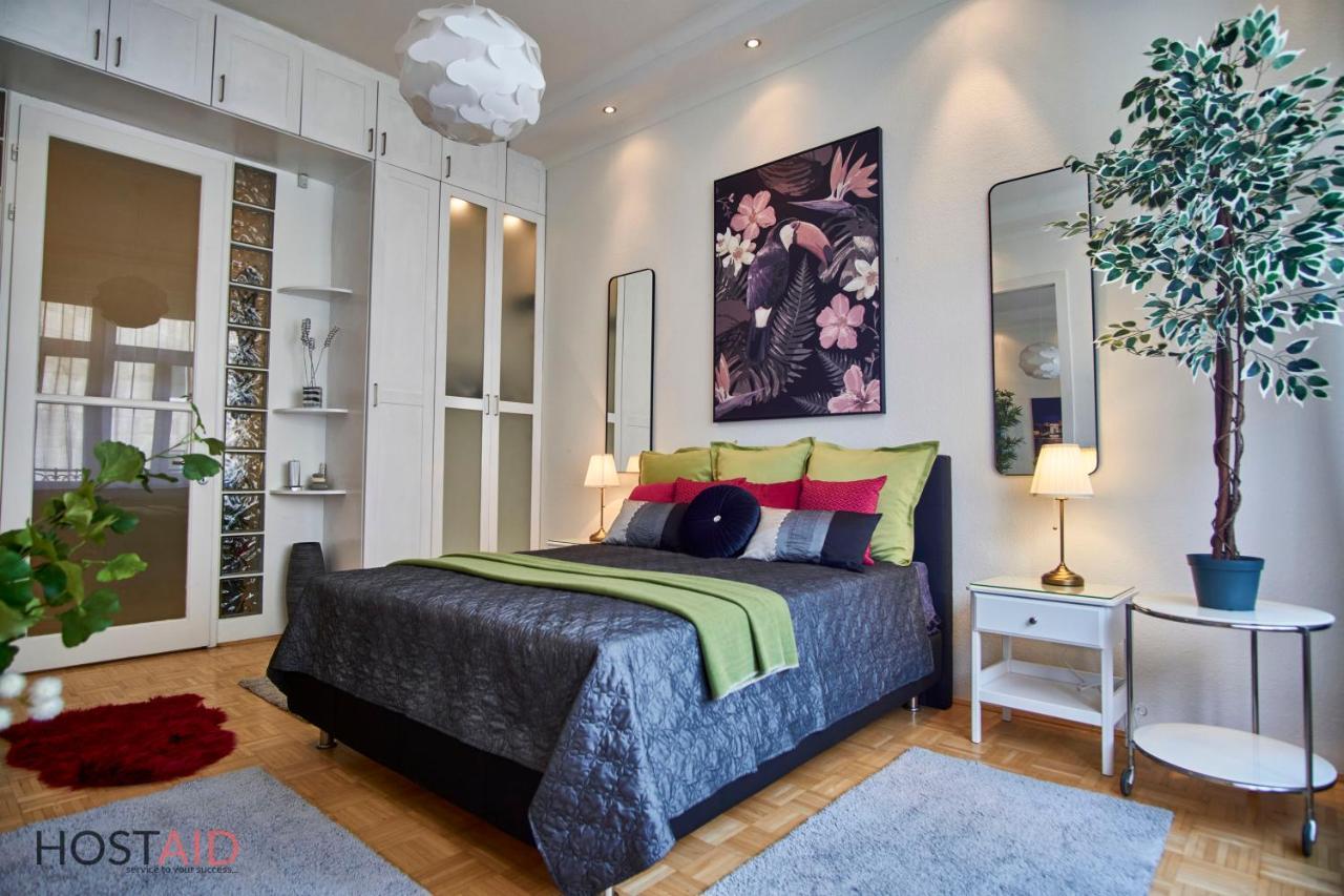 M52 - Hostaid Apartmán *