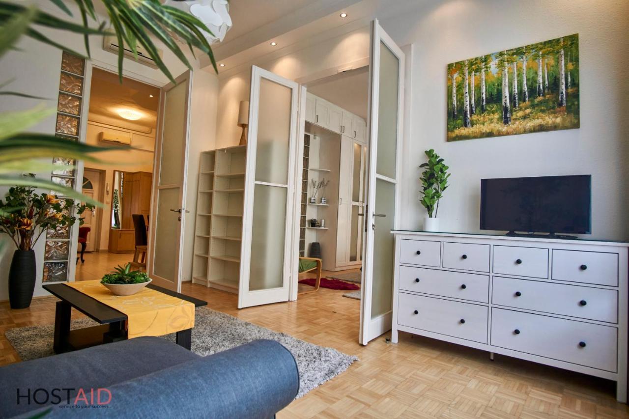 M52 - Hostaid Apartment